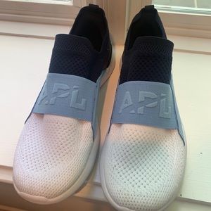 APL women’s techloom bliss sneaker